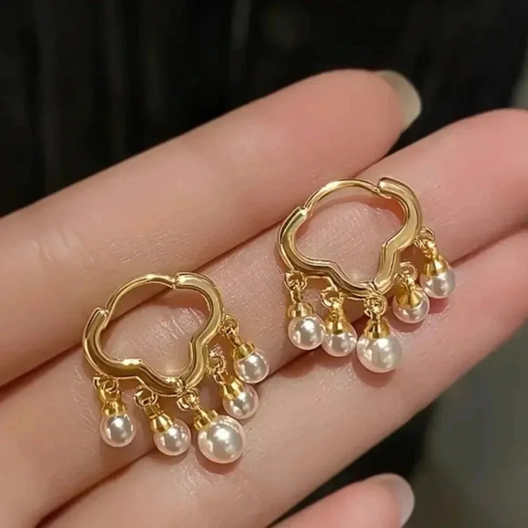 Elegant Golden Pearl Drop Earrings - gold plated with faux pearls - Picture 3 of 3